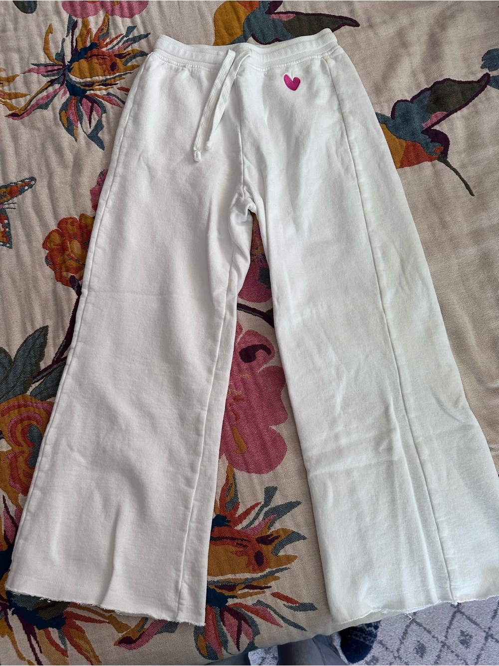 Kerri Rosenthal Wide Leg White Sweatpants with Pink Heart